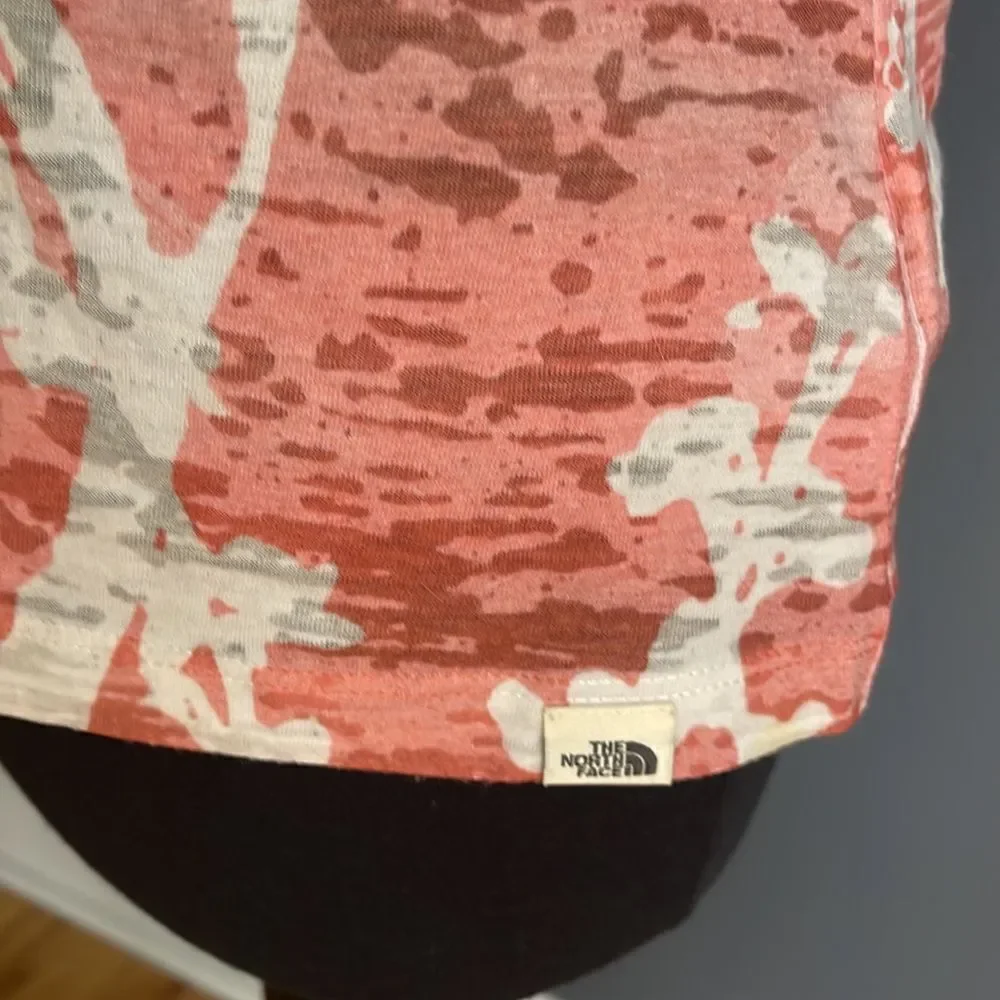 The North Face pink w/ white foliage print burnout V neck short sleeve tee shirt - Picture 4 of 6